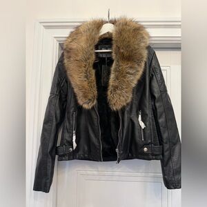 NWT BELLIVERA FAUX LEATHER JACKET WITH FUR TRIM LARGE